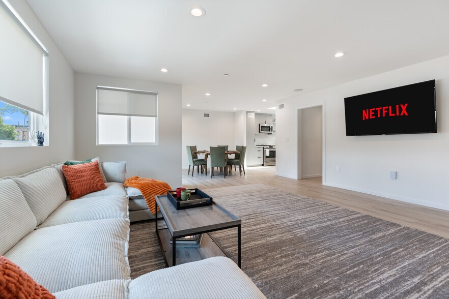 More Photos Of 1035 N Serrano Ave, Los Angeles Apartments For Sale