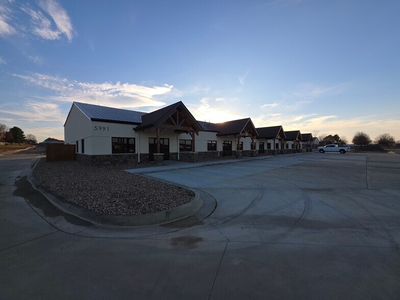 More Photos Of 5300 S Zero St, Fort Smith Storefront Retail Office For Sale