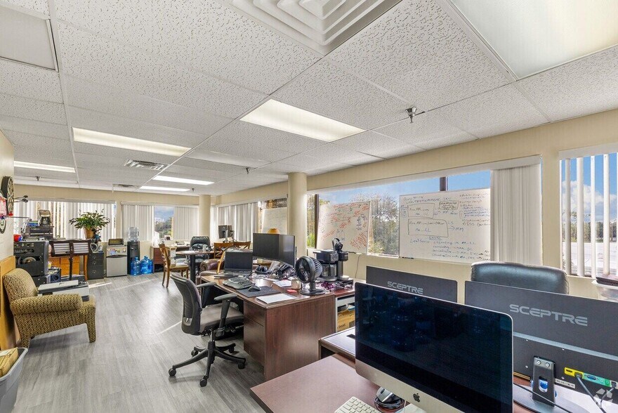 More Photos Of 1700 S Dixie Hwy, Boca Raton Medical For Sale