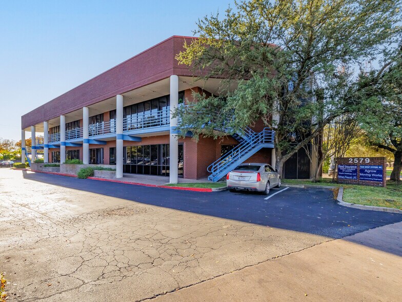 More Photos Of 2579 Western Trails Blvd, Austin Medical For Lease
