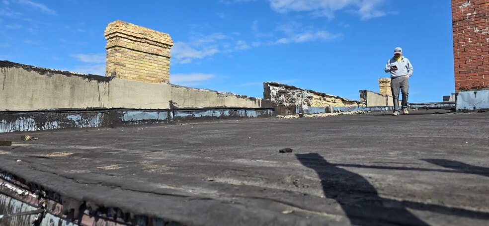 More Photos Of 2 Tayco St, Menasha Multifamily For Sale