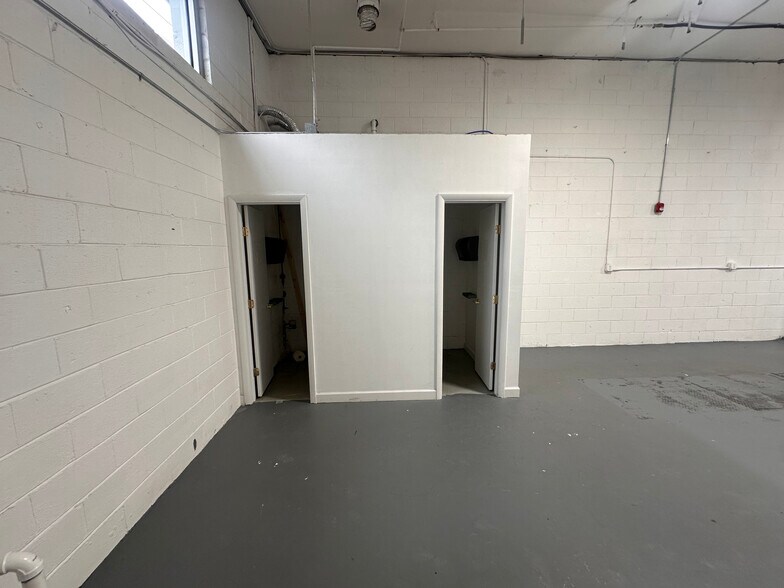 More Photos Of 451 E Main St, Denville Warehouse For Lease