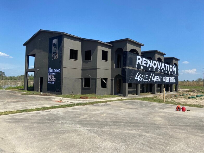 More Photos Of 20550 Townsen Blvd, Humble Flex For Sale