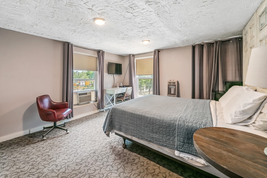 More Photos Of 9494 Riverton Rd, Bangor Restaurant For Sale