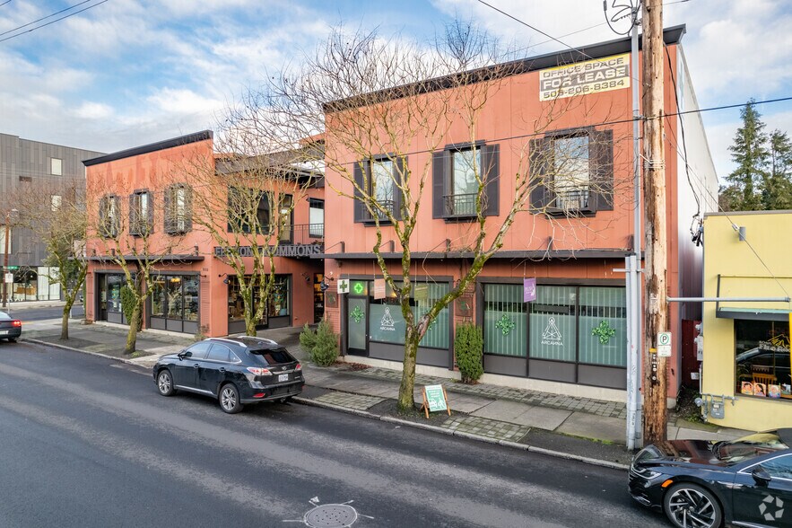 More Photos Of 4605 NE Fremont St, Portland Storefront Retail Office For Lease