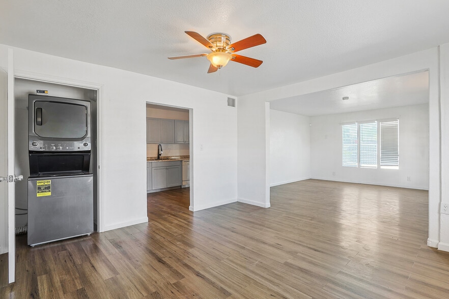 More Photos Of 303 Tin St, Henderson Office Residential For Sale