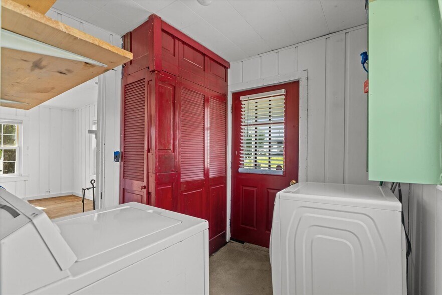 More Photos Of 806 N 3rd Ave, Chatsworth Office Residential For Sale