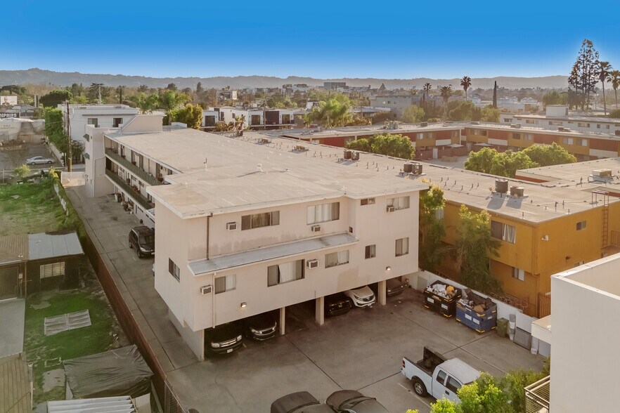More Photos Of 11725 Gilmore St, North Hollywood Apartments For Sale