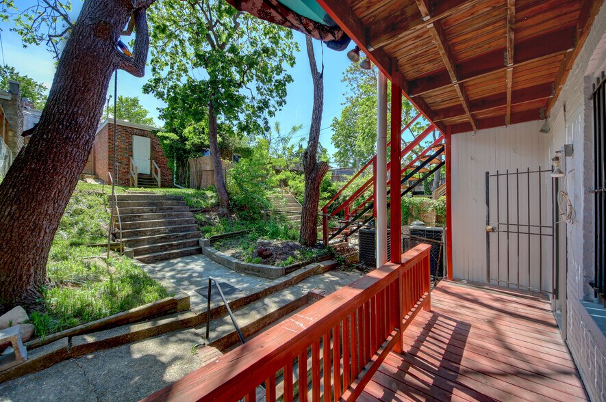 More Photos Of 1674 Irving St NW, Washington Apartments For Sale