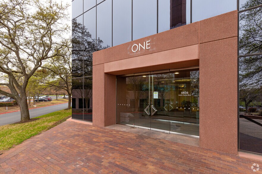 More Photos Of 6836 Austin Center Blvd, Austin Office For Lease