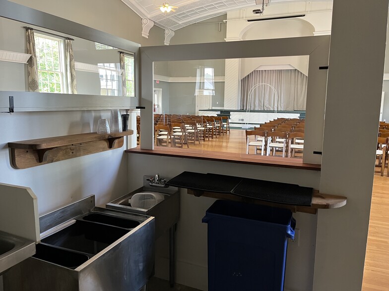 More Photos Of 49 Market St, Somersworth Religious Facility For Sale