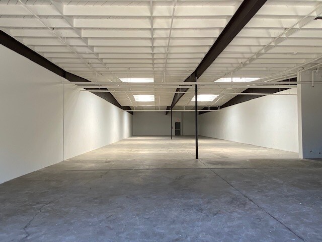 More Photos Of 4200 Sepulveda Blvd, Culver City Office For Lease