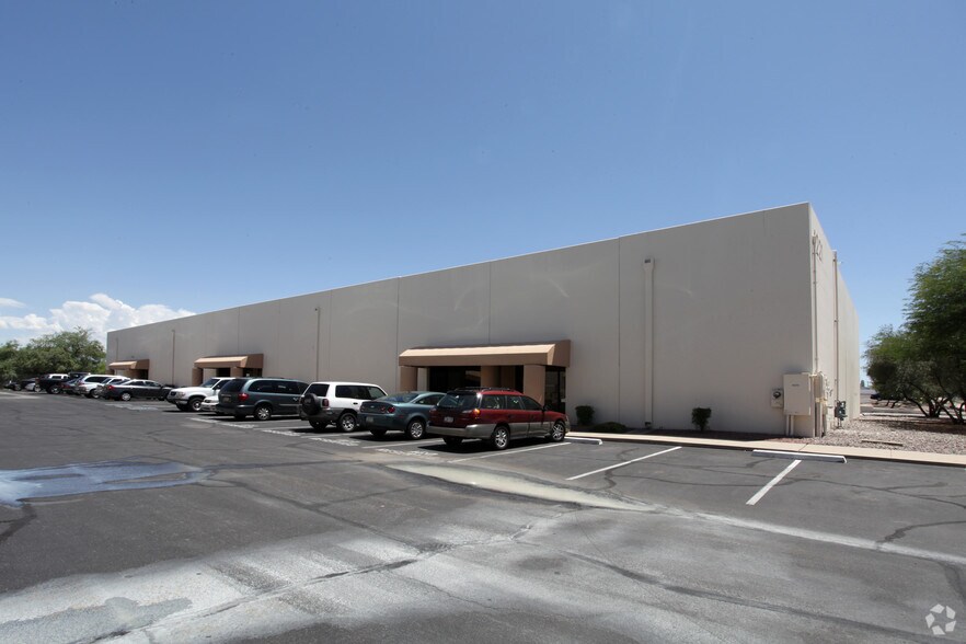 More Photos Of 4221 S Santa Rita Ave, Tucson Warehouse For Lease