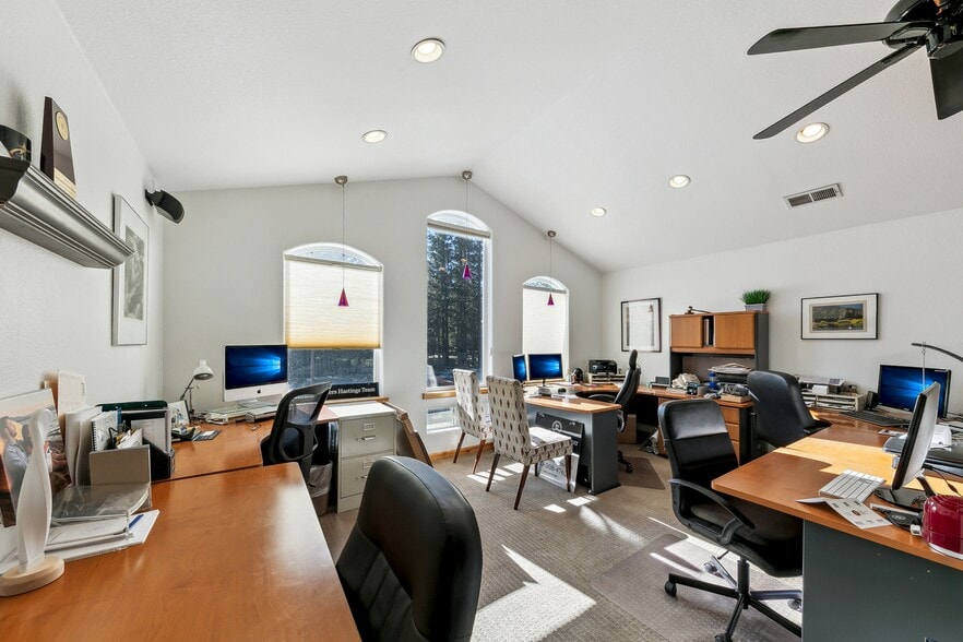 More Photos Of 3045 Harrison Ave, South Lake Tahoe Office For Lease