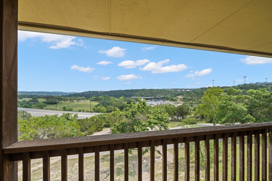 More Photos Of 19019 TX-71, Spicewood Office Residential For Sale