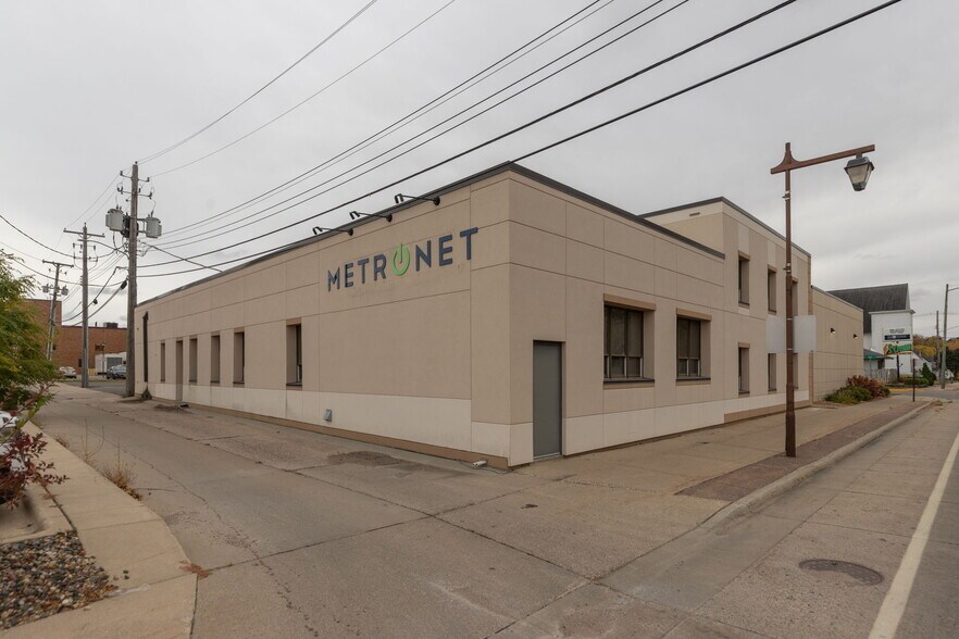 Primary Photo Of 213 S Oak Ave, Owatonna Office For Sale