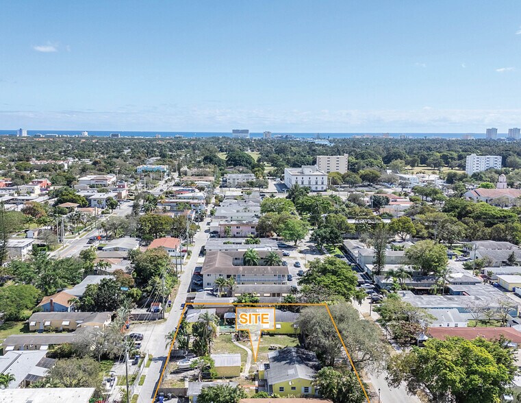 More Photos Of 1935-1951 Lincoln St, Hollywood Land For Sale