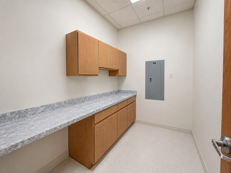 More Photos Of 5052-5092 S Jones Blvd, Las Vegas Medical For Lease