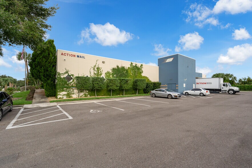 Primary Photo Of 2441 Orlando Central Pky, Orlando Manufacturing For Sale