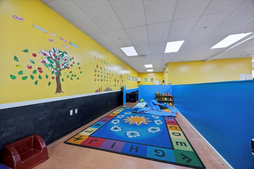More Photos Of 6712-6714 Rising Sun Ave, Philadelphia Medical For Sale