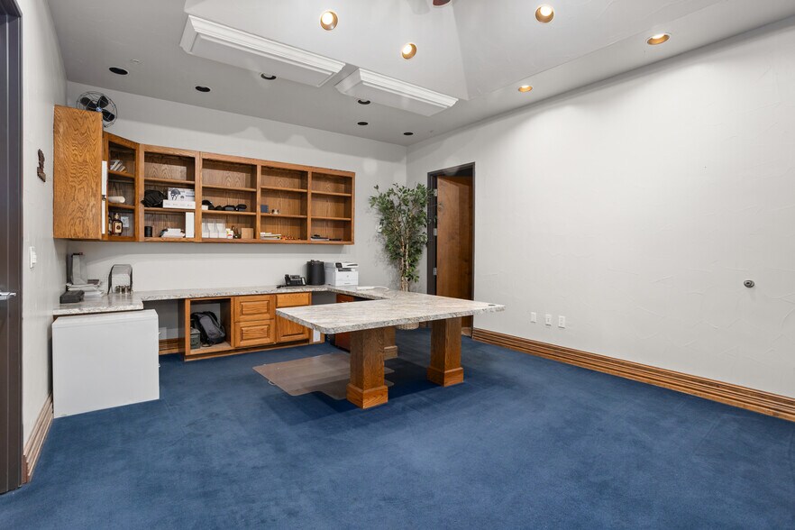 More Photos Of 3024 Wichita Ct, Fort Worth Warehouse For Sale