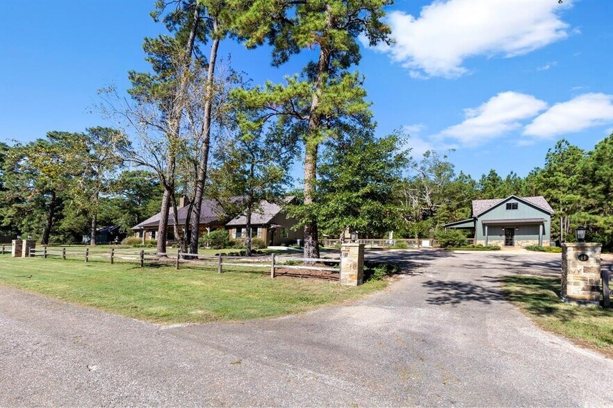 More Photos Of 3603 FM 1725 Rd, Willis Lodge Meeting Hall For Sale