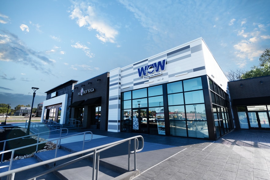 Primary Photo Of 2900 E Sunshine St, Springfield Unknown For Lease