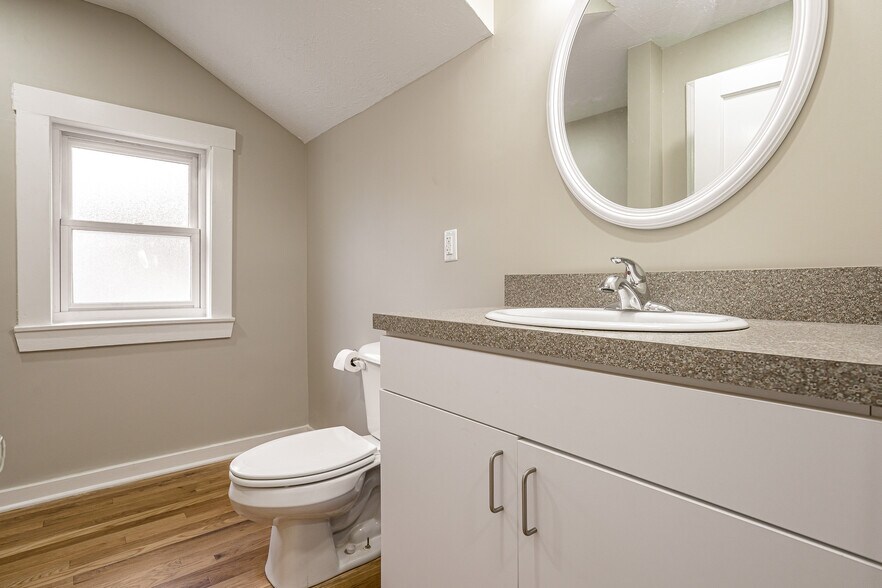 More Photos Of 2173 Eastview Ave, Louisville Coworking Space