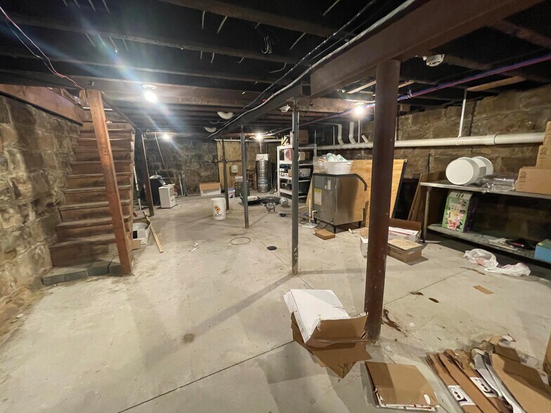 More Photos Of 103 N Fraley St, Kane Restaurant For Sale