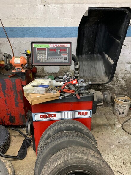 More Photos Of 330 Strode Ave, Coatesville Auto Repair For Sale