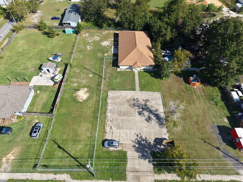 More Photos Of 5311 E Sr-22, Panama City Daycare Center For Lease
