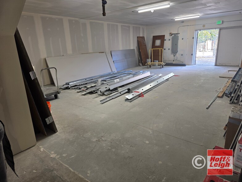More Photos Of 123 N Union Blvd, Colorado Springs Warehouse For Sale