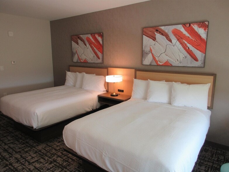 More Photos Of 14402 Old Chocolate Bayou Rd, Houston Hotel For Sale