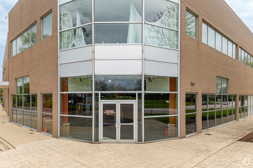 More Photos Of 2595 Ogden Ave, Lisle General Retail For Sale