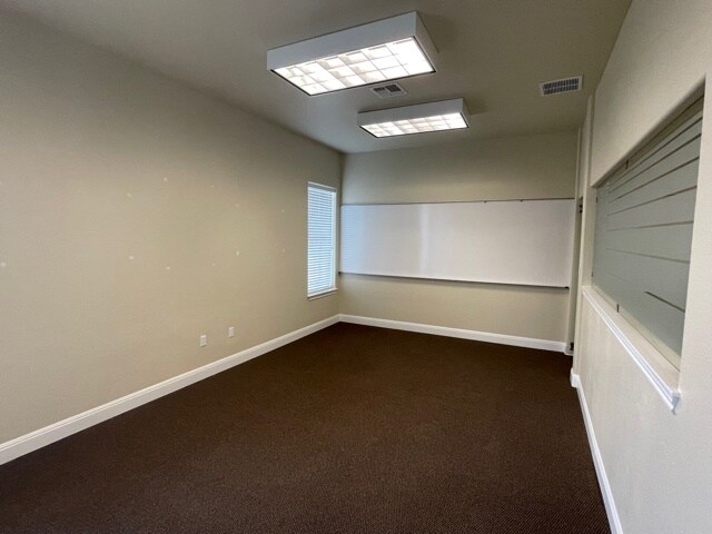More Photos Of 1920 Corporate Dr, San Marcos Office For Sale