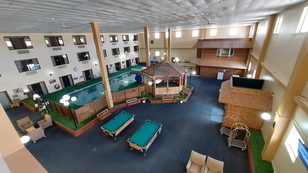 More Photos Of 740 Central St, Millinocket Hotel For Sale