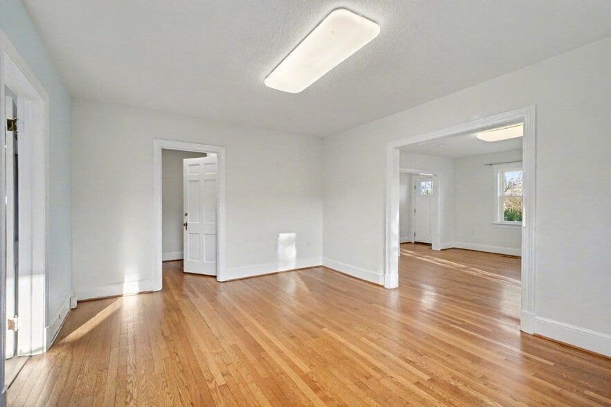 More Photos Of 4412 Lafayette Blvd, Fredericksburg Loft Creative Space For Lease