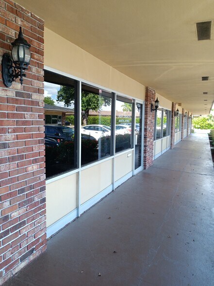 More Photos Of 7330-7350 NW 5th St, Plantation Medical For Sale