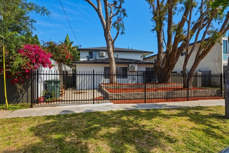 More Photos Of 614 S Myrtle Ave, Inglewood Apartments For Sale