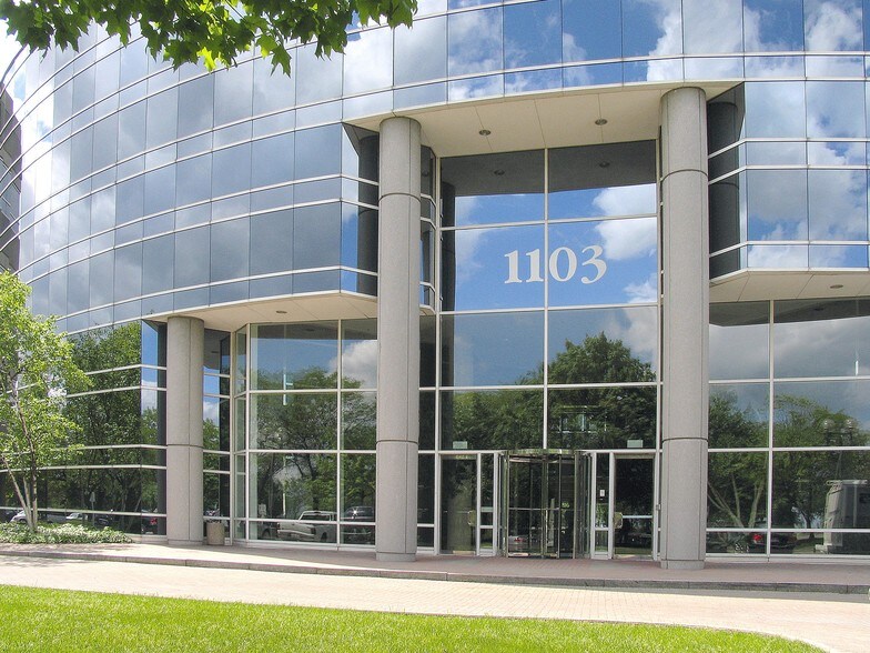 More Photos Of 1103 Schrock Rd, Columbus Office For Lease