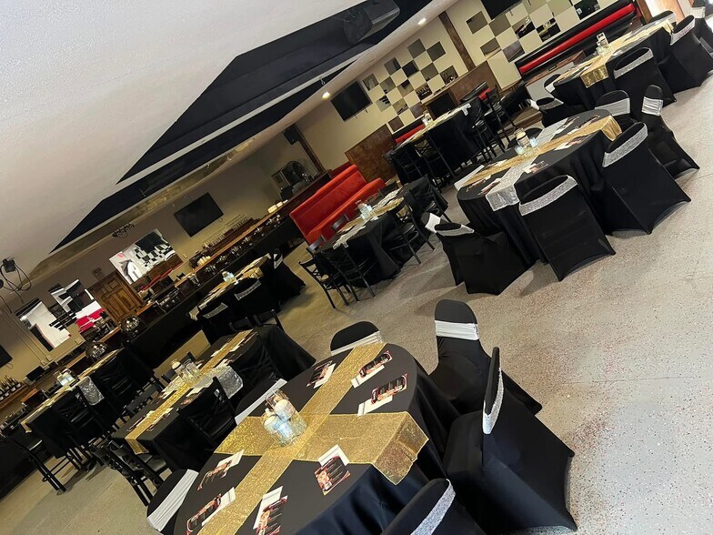 More Photos Of 1134 Lee St, Zanesville Bar For Sale