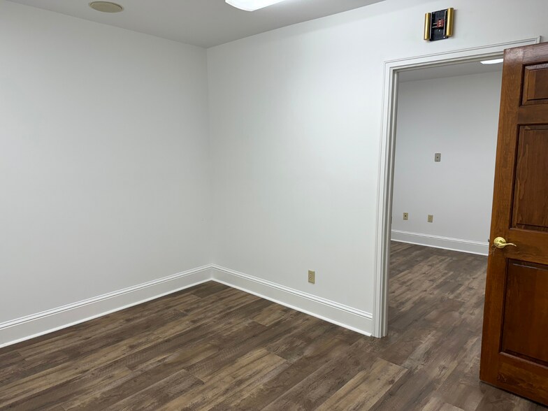 More Photos Of 416 Gordon Ave, Thomasville Medical For Lease