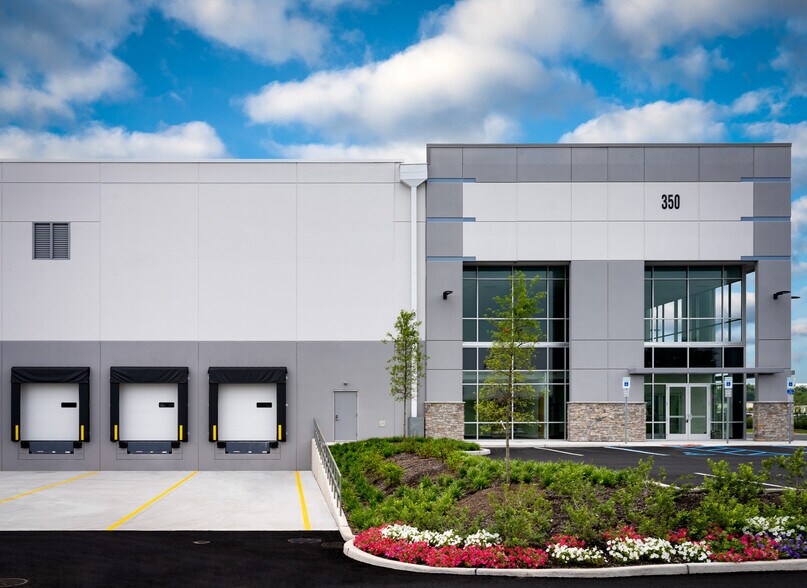 More Photos Of 350 Route 1 & 9, Newark Warehouse For Lease