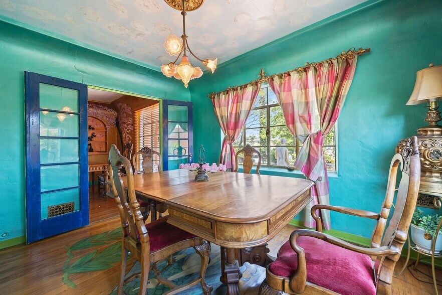 More Photos Of 720 W La Habra Blvd, La Habra General Retail For Sale