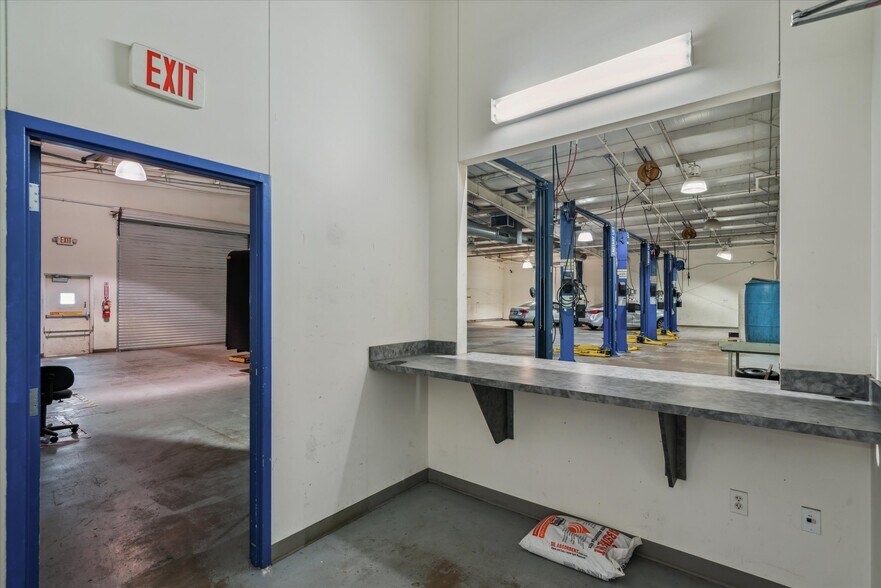 More Photos Of 7311 I-30 E, Greenville Distribution For Sale