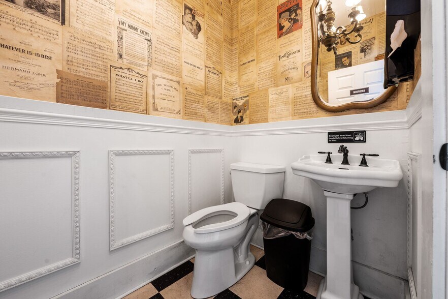 More Photos Of 312 N Central Ave, Cameron Restaurant For Sale