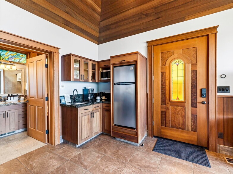 More Photos Of 5920 CA-1, Elk Hotel For Sale