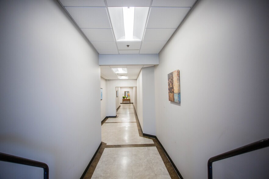 More Photos Of 486 Sunrise Hwy, Rockville Centre Office For Sale