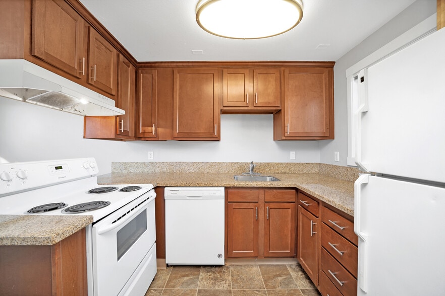More Photos Of 13455 SE Oatfield Rd, Milwaukie Apartments For Sale