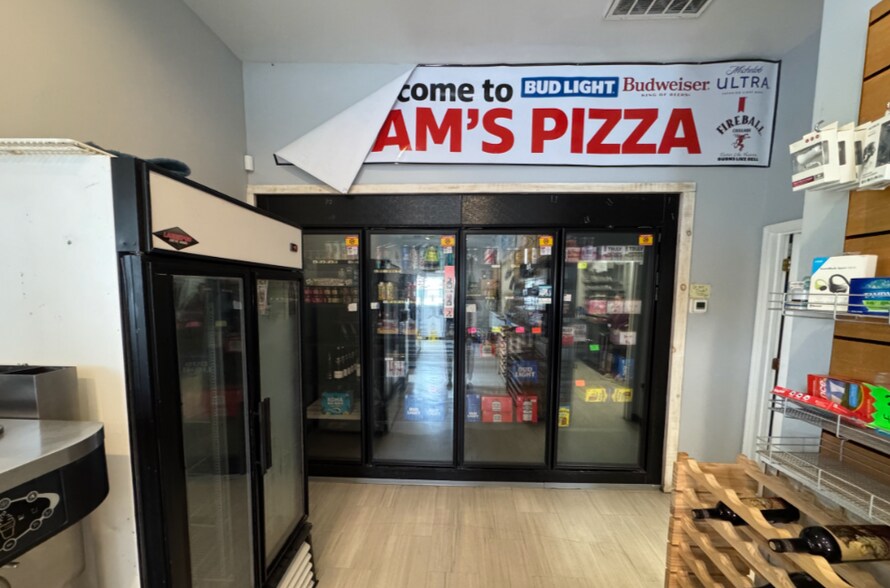 More Photos Of 6072-6078 Riverview Dr, King George Restaurant For Lease